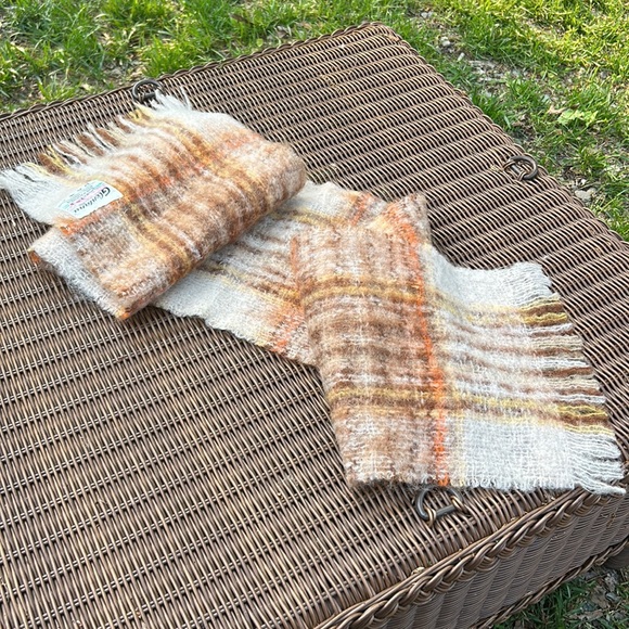 Vintage Glentana 🐑 Scotland Made Plaid Wool & Mohair Winter Scarf Accessory - Picture 5 of 13